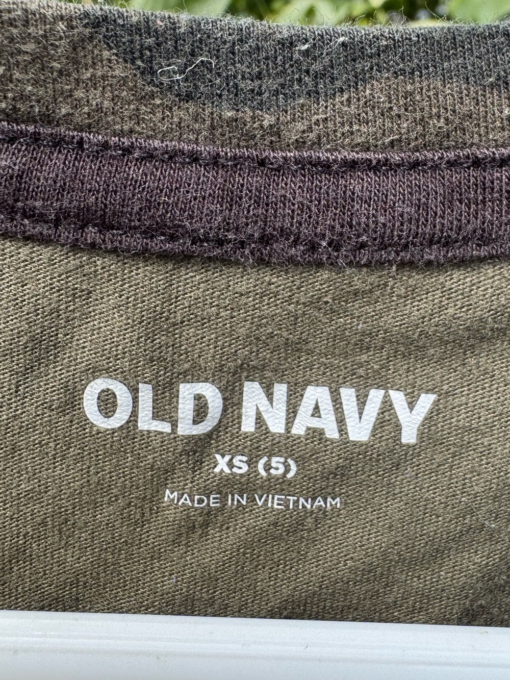 Old Navy - Kids Camo Long Sleeve - Size XS (5) - Picture 3 of 3